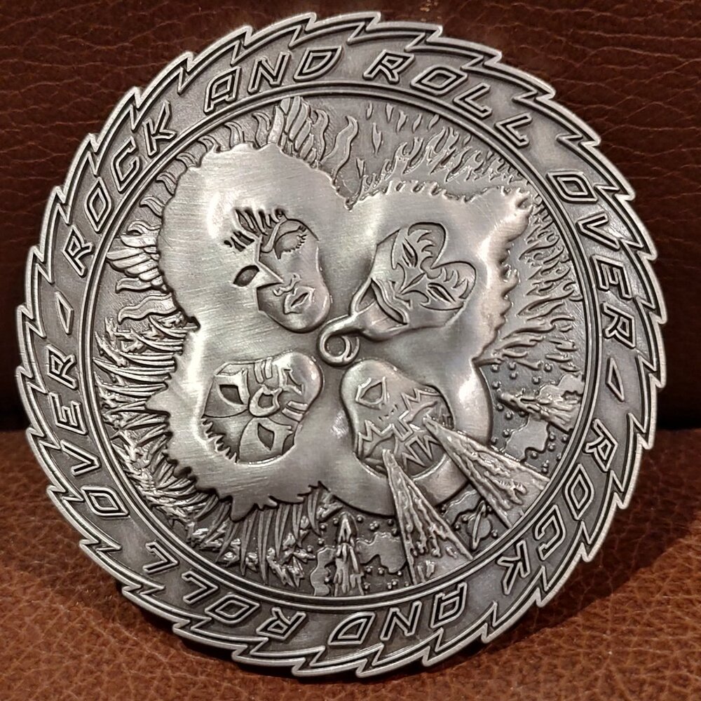 KISS Rock and Roll Over Collectible Belt Buckle (Pewter Look)  NEW